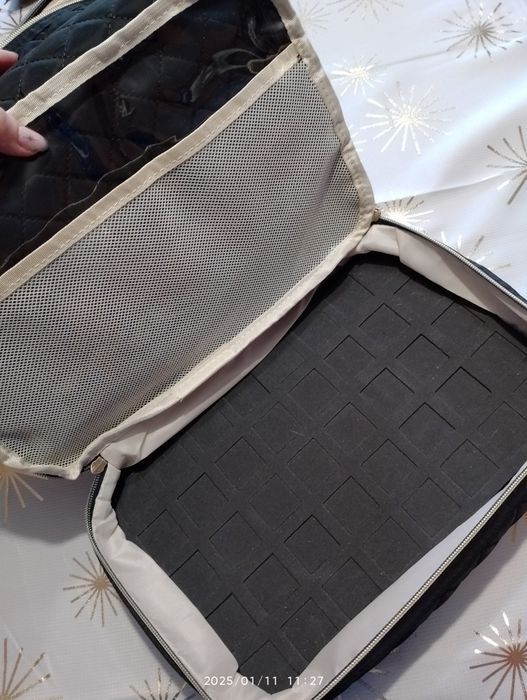 Duży organizer na lakiery