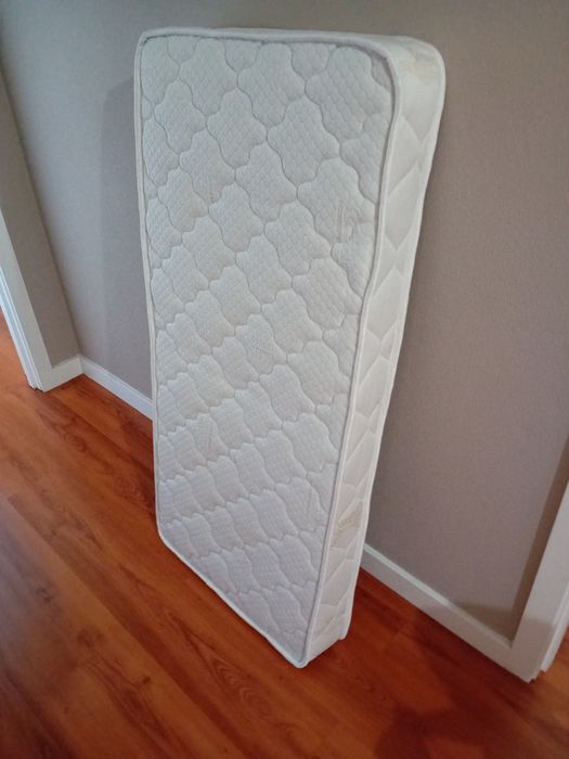 Colchão cama bebé