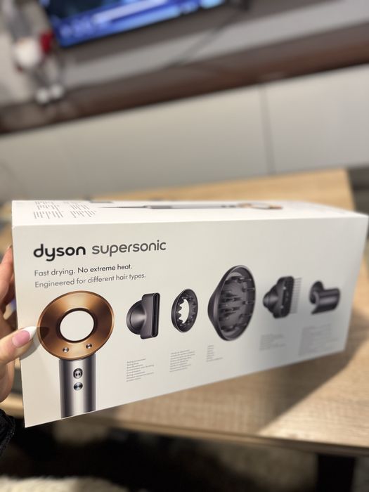 Dyson оригинал фен новый