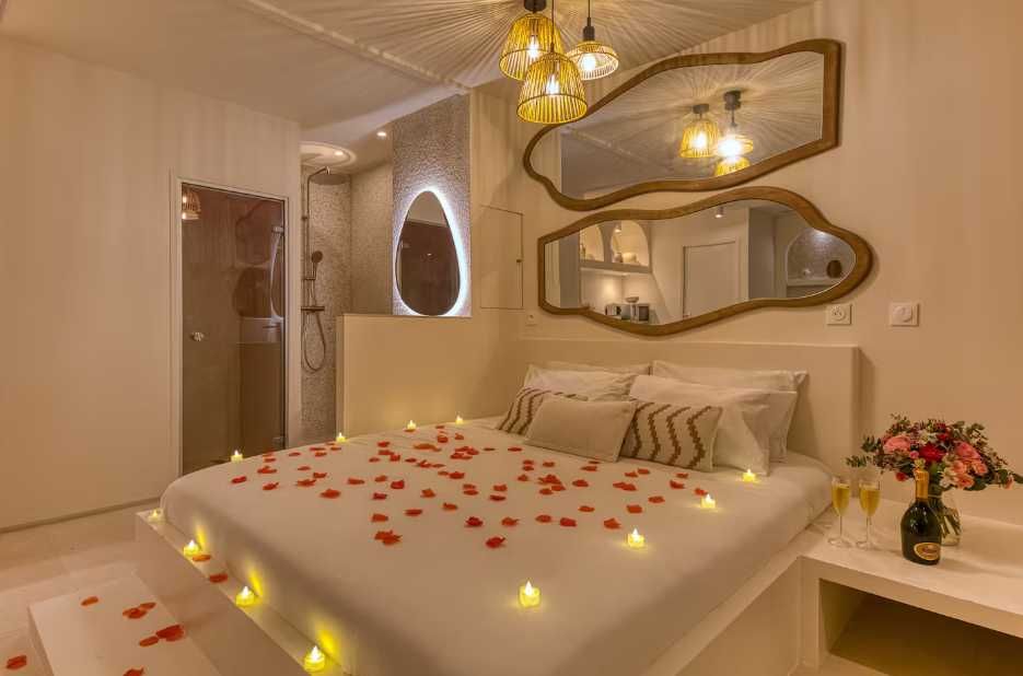 Prywatny Apartament z Jacuzzi i Sauną w Centrum Miasta z Parkingiem