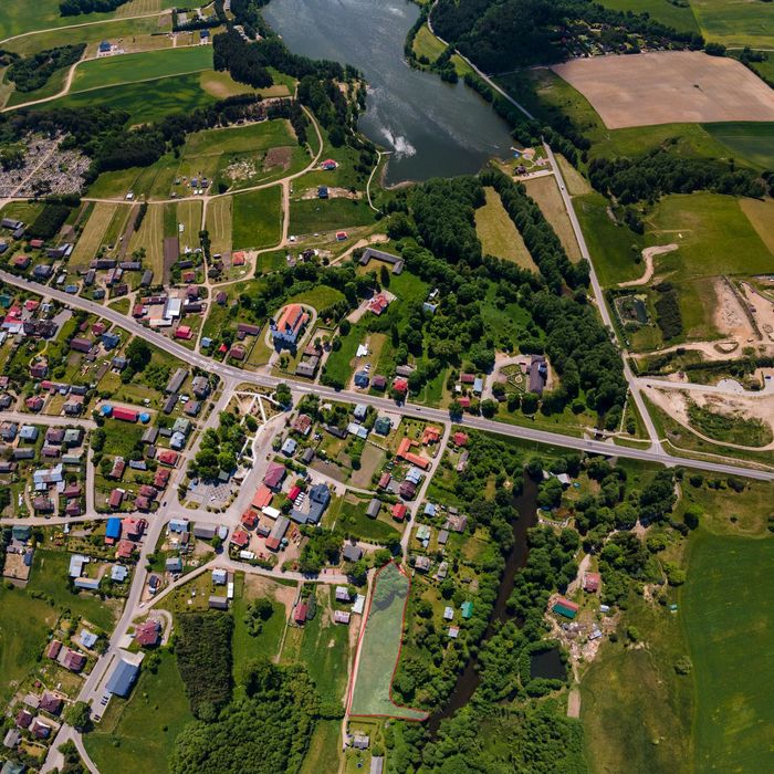 Działka inwestycyjno-budowlana 5129 m² z linią brzegową Rospudy i wydanymi WZ – Bakałarzewo (możliwość podziału na 3 oddzielne) - Więcej