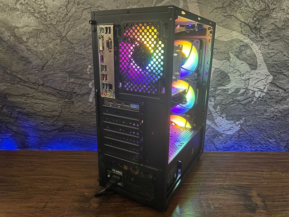 Бесплатная доставка! Игровой ПК Ryzen 5 1600/16GB DDR4/RX 570 8GB