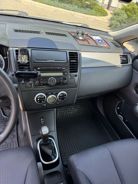 Ниссан тиида, Nissan tiida 2008