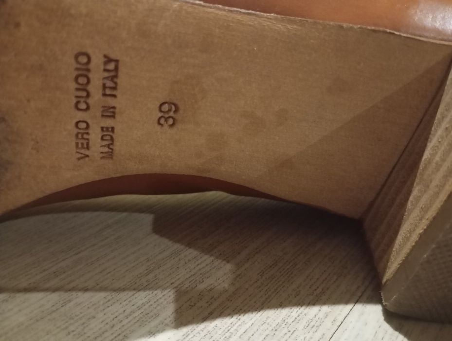 Шкіряні туфлі Італія Vero Cuoio 39р