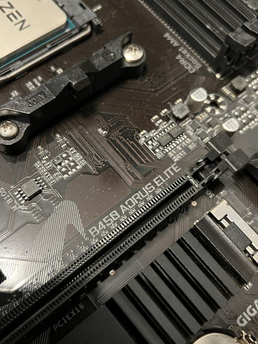 Płyta Główna Gigabyte Aorus B450 Elite + Procesor Ryzen 5 3600