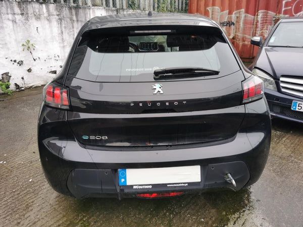 Peugeot e-208 Active Pack | Carros Sinistrados / Elétrico / Nacional