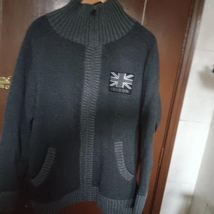 Camisolas e casacos para homem