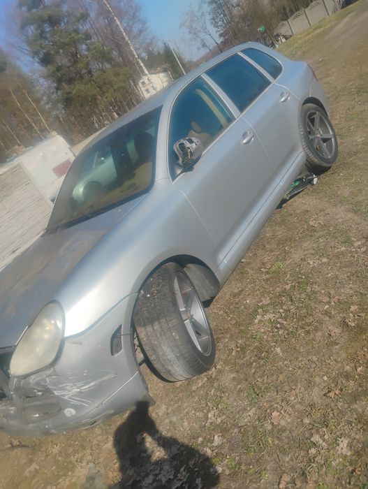 Porsche Cayenne S 45 automat.Potrzebujesz coś to dzwoń. W całości lub części.