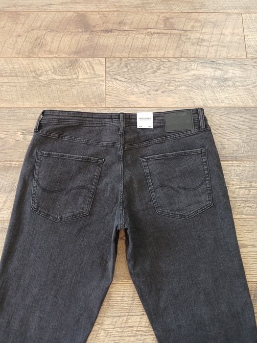 Джинси  Jack Jones р W36 L34 ціна 1000 гр, орігінал,  нові