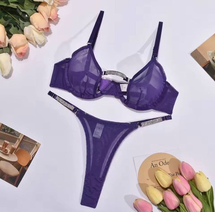 Комплект спідньої білизни бюст та трусики