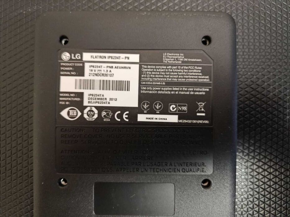 Монітор LG Flatron IPS234T-PN