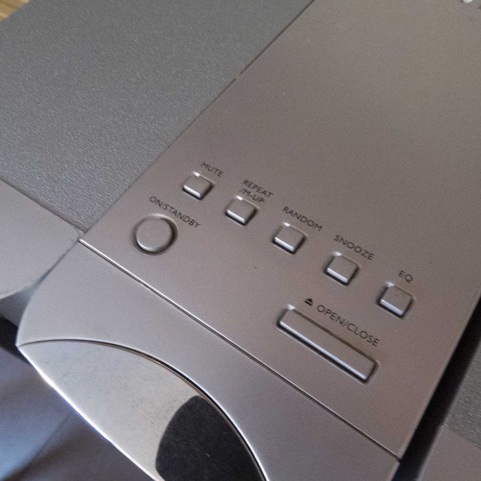Rádio + Colunas Bench KH 2233!