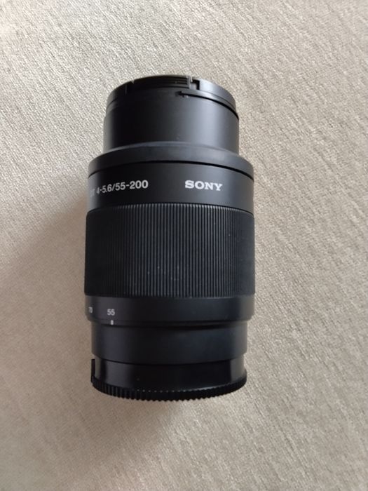 Objectiva SONY DT 55-200mm f/4-5.6 (Encaixe A) - com BOLSA LOWEPRO + Tampa