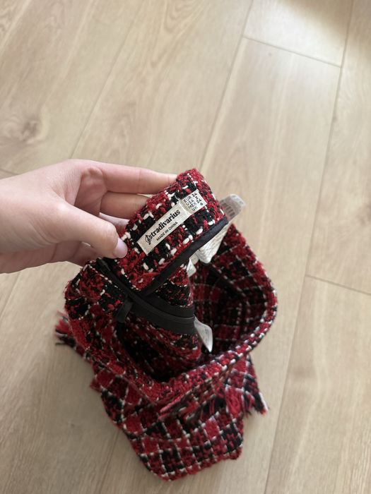 Spódniczka mini z wełną XS 34 Stradivarius