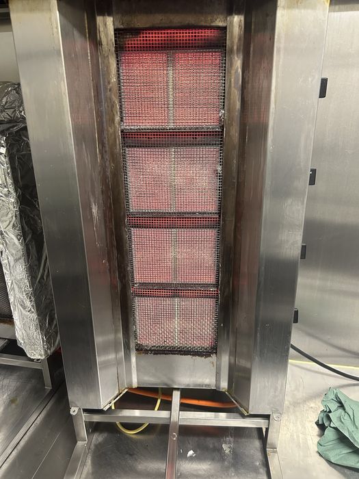 Opiekacz do kebaba 4 palnikowy