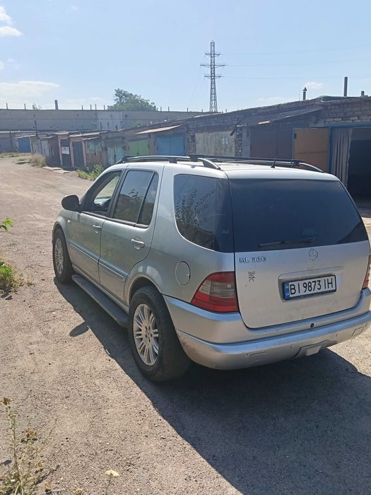 Мерседес ML 320 2000г.