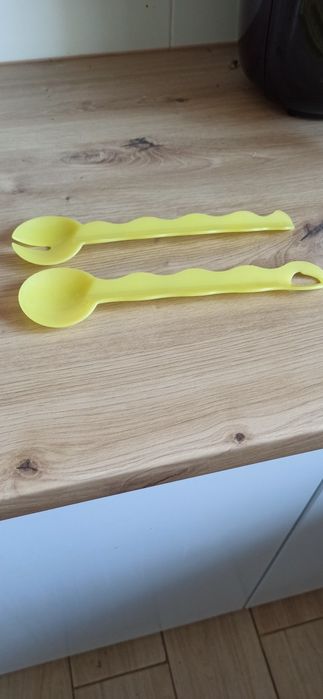 Szczypce tupperware