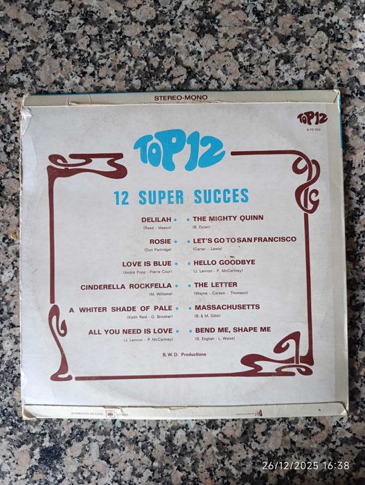 Vários discos de vinil de 33 tours