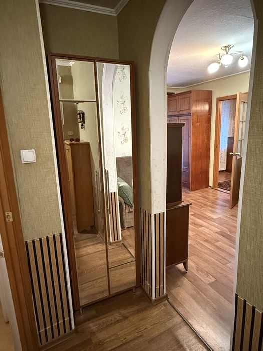Сдам 2 комн. Квартиру м. Бот. Сад 5 мин.