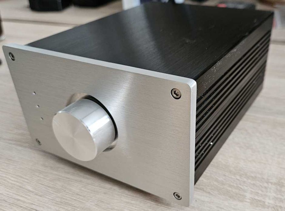 Rozdzielacz sygnału audio RCA DIY