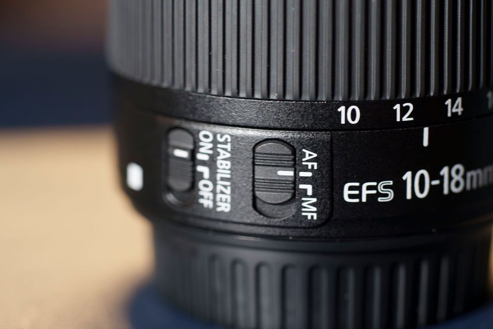 Canon 10-18mm f/4.5-5.6 IS STM – Como Nova
