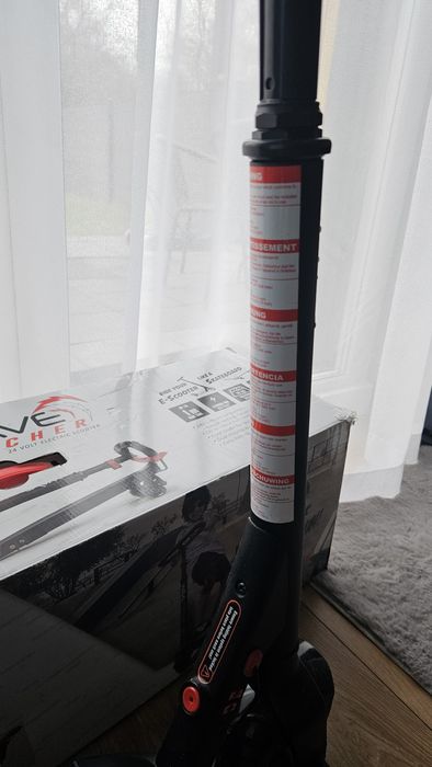 RollPlay Elektryczna Hulajnoga 24V
RollPlay Elektryczna Hu