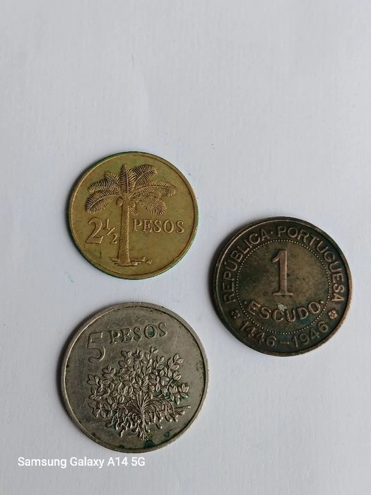 3 moedas da Guiné diferentes