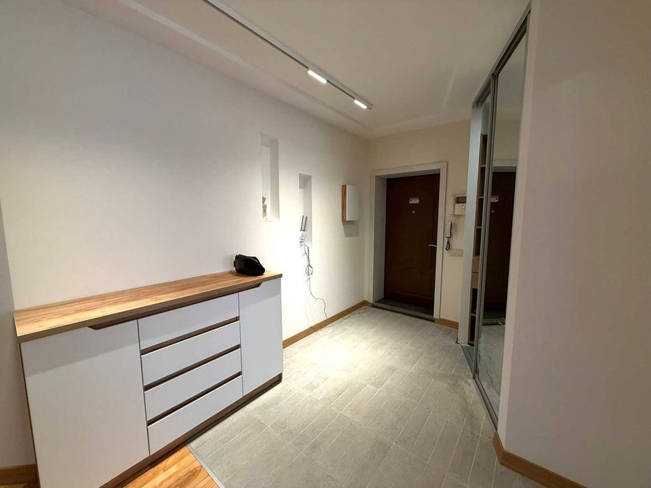 ‼️Центр‼️ 3 кімнатна квартира-студія, 87 м², топова локація