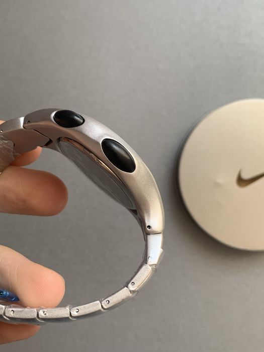 Новий годинник Nike Triax