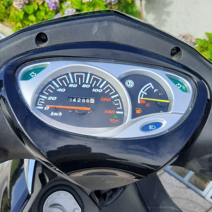 Scooter SYM 125 poucos kms