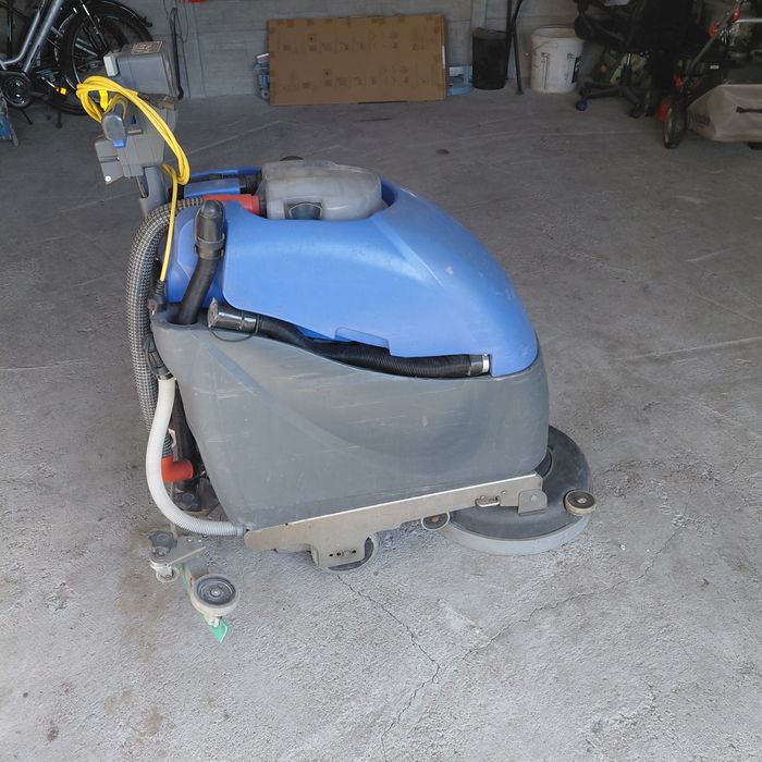 Szorowarka maszyna myjącą