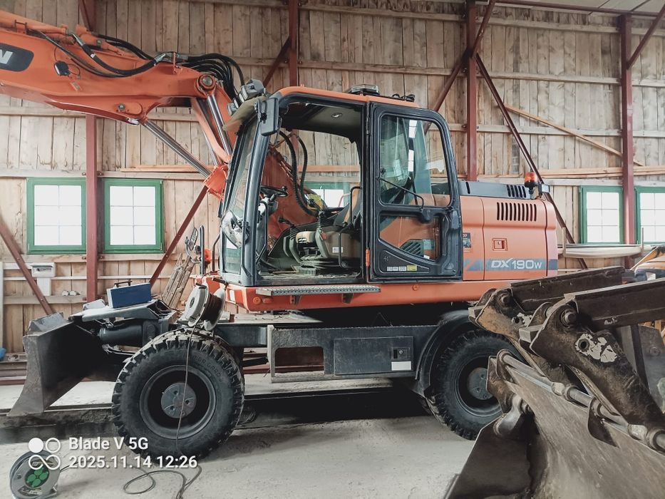 Sprzedam koparkę obrotową doosan