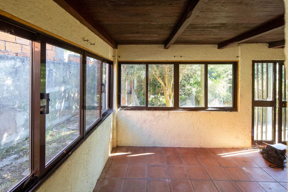 Alugo casa perto da praia de Canidelo