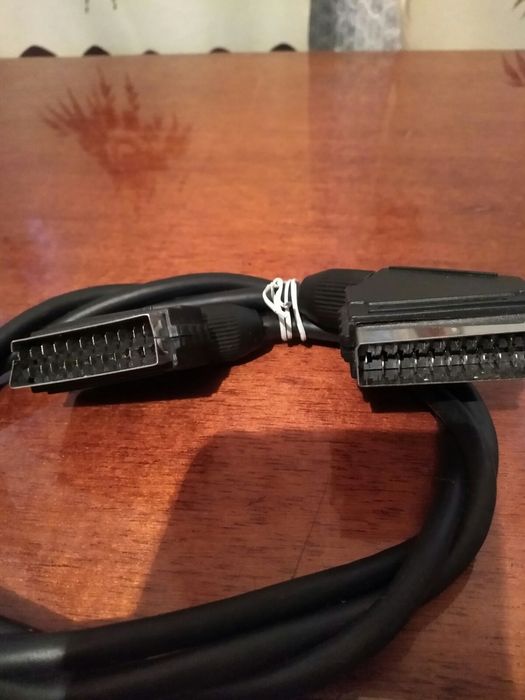 Кабеля для компьютера переходники для компа и TVа и TV.
