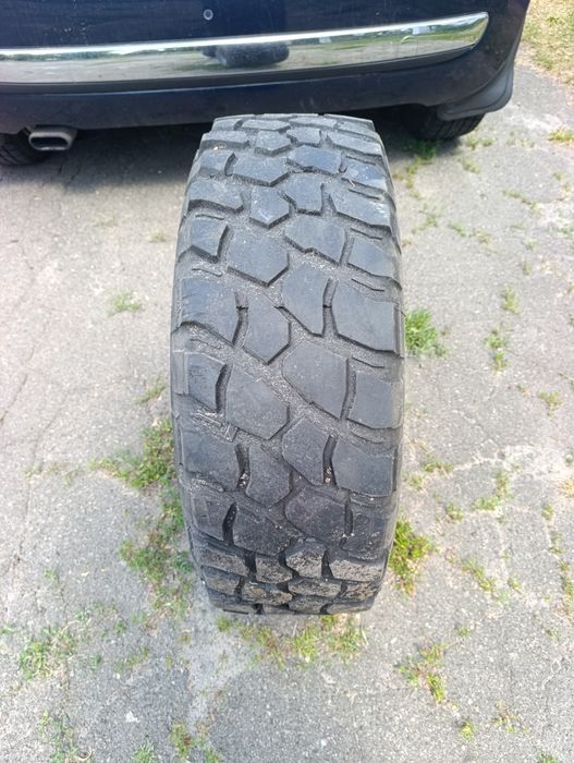 Автошина 215/65/16 б/в 1 шт.