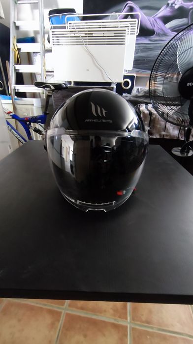 Capacete moto como