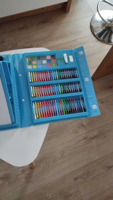 Zestaw artystyczny dla dzieci