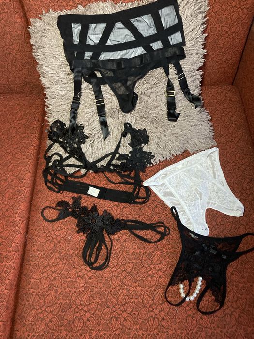 Комплекти,стрінги,танга,колготи,пеньюари