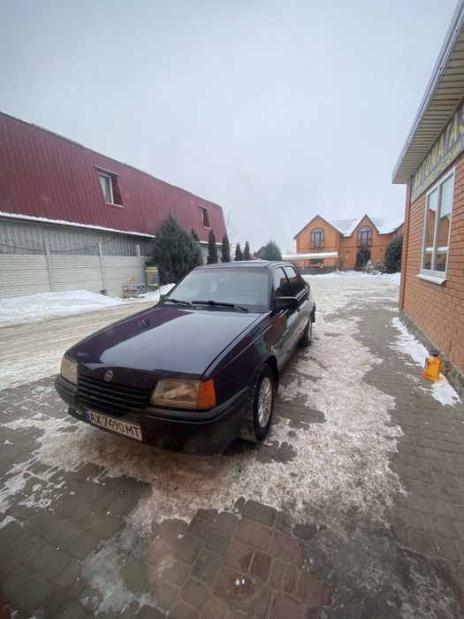 Opel kadett Е.