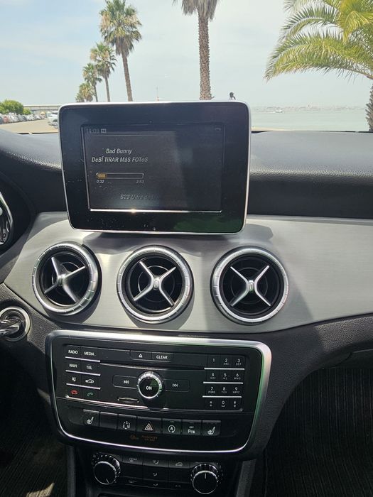 Mercedes-Benz CLA 200 — fotografia 5