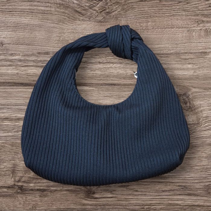 Новоя сумочка Pull & Bear