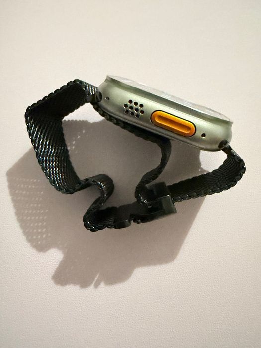 Apple Watch Ultra - GPS + Cellular