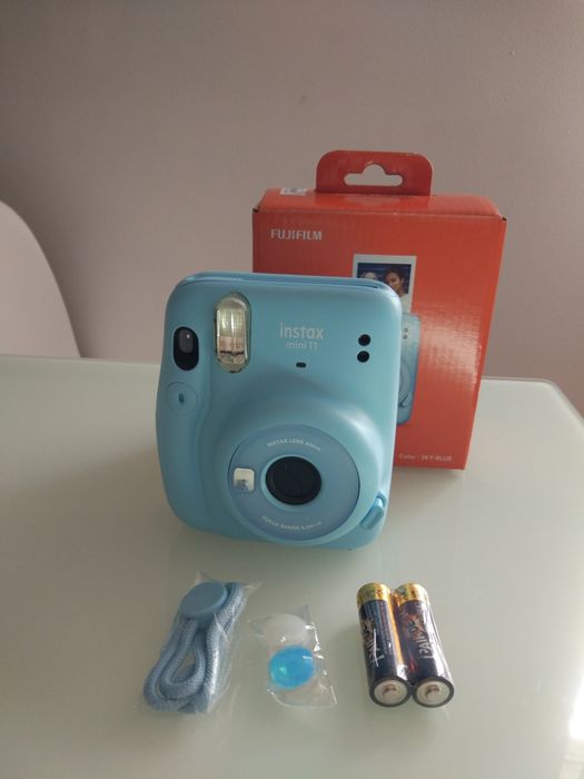 Instax mini 11 NOVA- VENDIDA