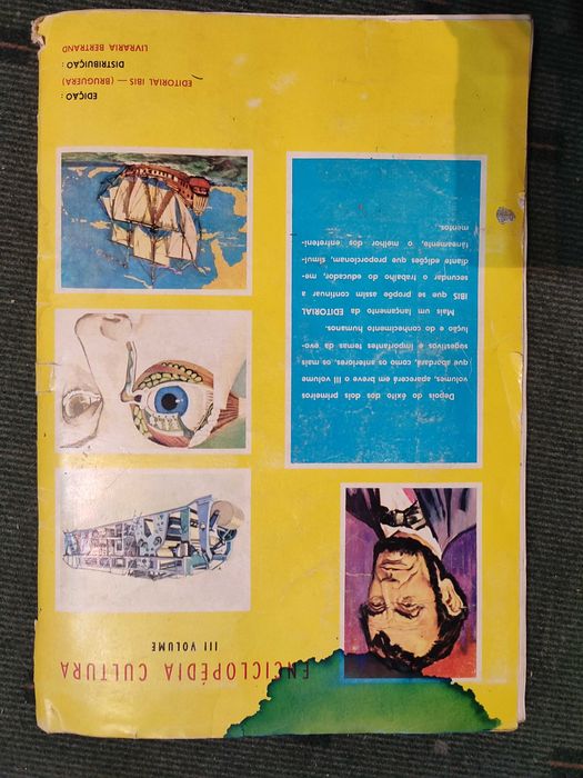 Caderneta de Cromos Armas e Soldados - Completa