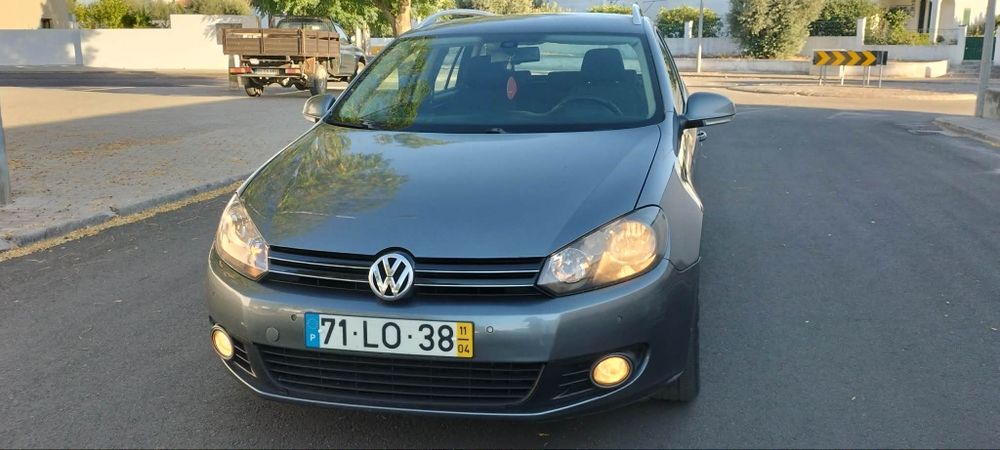 Vw golf Tdi 2011 com livros de revisão em dia