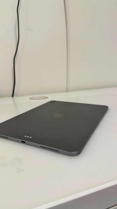 iPaid Air 11-inch M3 128GB Wi-Fi Cinzento Sideral + Apple Pencil - Como Novo
