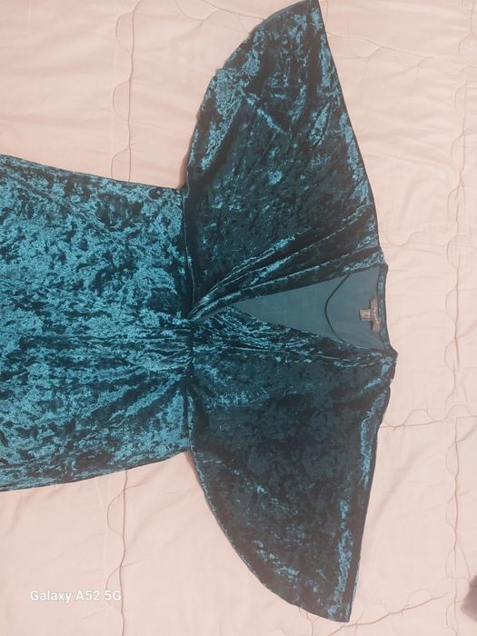 Vestido NOVO de veludo