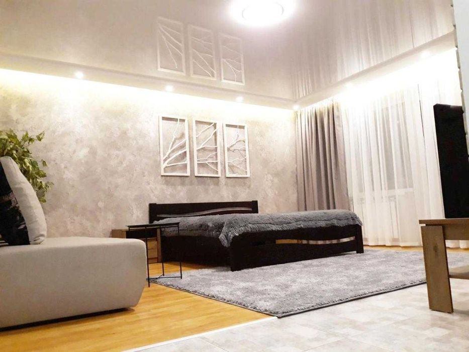 Квартира посуточно в центре, возле 95 квартала (фокстрот)