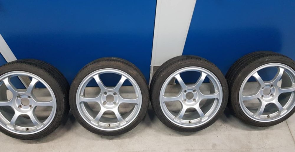 Jantes especiais Rota Boost 4x100 com pneus