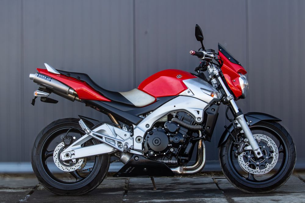 Suzuki GSR 400 з Японії